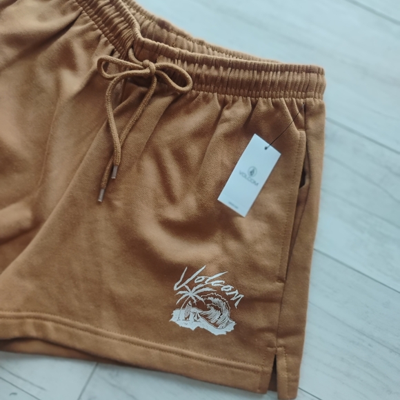 VOLCOM NEW Just Chill Fleece Shorts - Picture 3 of 13